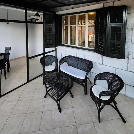 Surprise Apartment *
